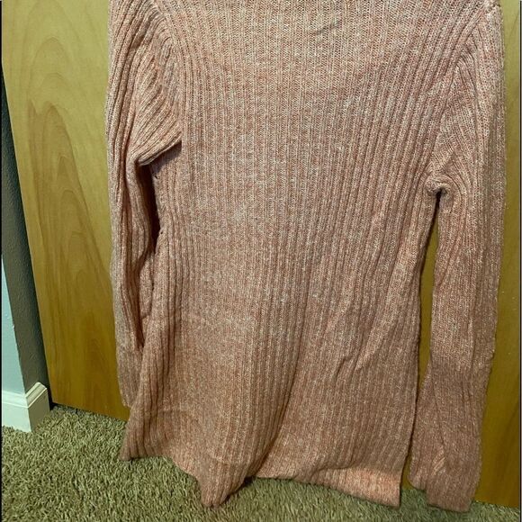 Wet Seal Sweater size large - Picture 2 of 3